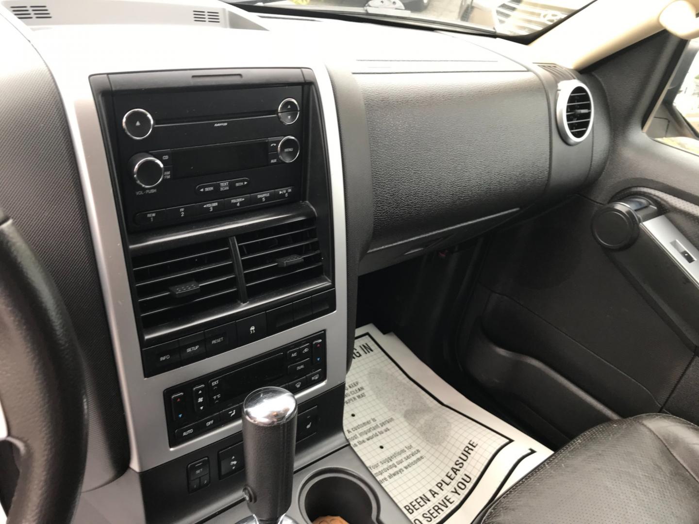 2010 Gray /Black Mercury Mountaineer Luxury (4M2EN4HE6AU) with an 4.0 V6 engine, Automatic transmission, located at 577 Chester Pike, Prospect Park, PA, 19076, (610) 237-1015, 39.886154, -75.302338 - Photo#15